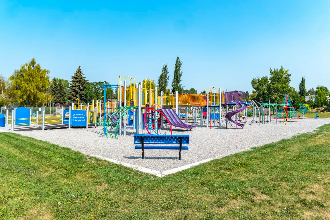 Collingwood community in Calgary